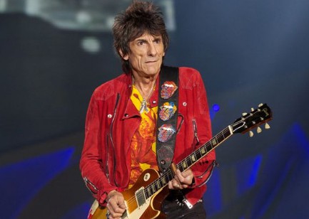 Ronnie Wood in the stage.